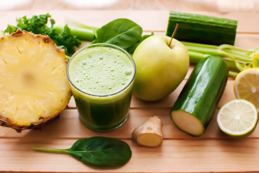Green juice with fruit